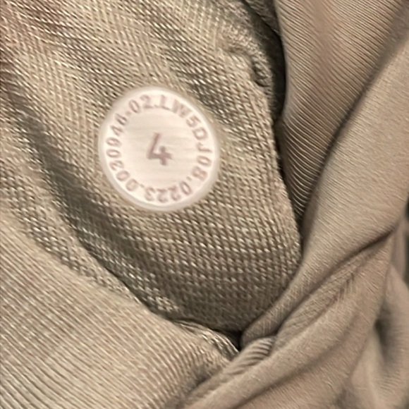 Lululemon Wunder Train HR Tight 25” - Willow Green - 4 LIKE NEW!!!! - Picture 5 of 5